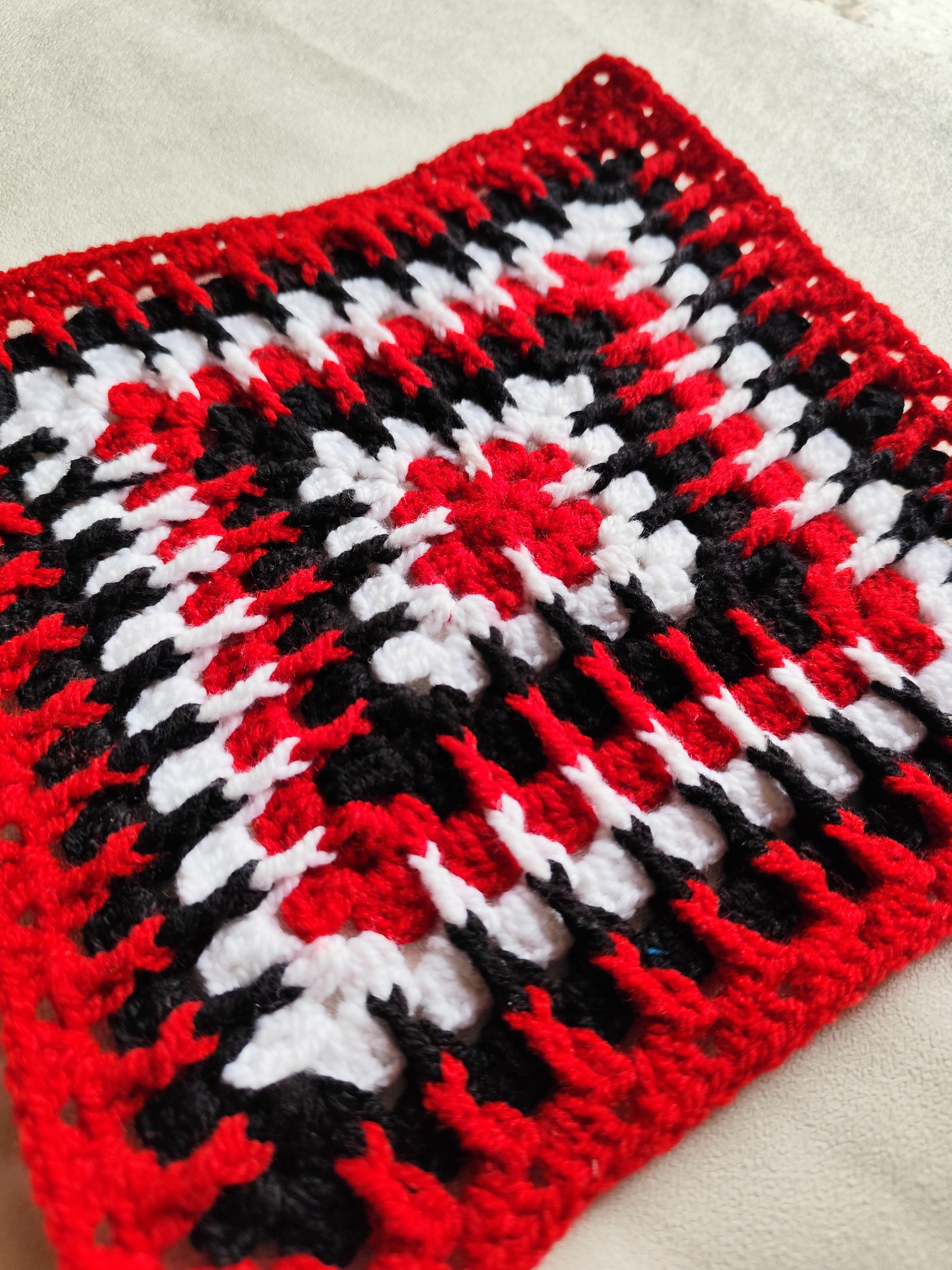 Thumbnail of Handmade crochet  sqaure mat or thalposh 3